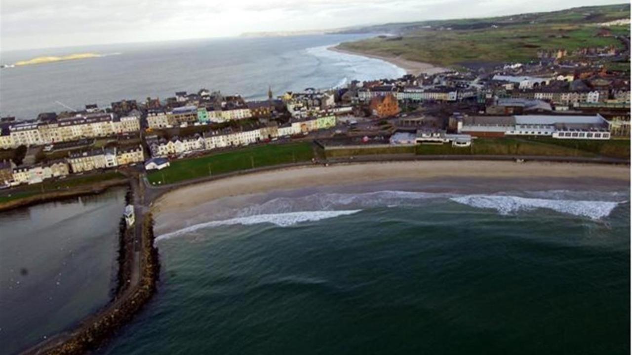 Apartamento 5 Dunluce Park - Portrush By The Sea Exterior foto