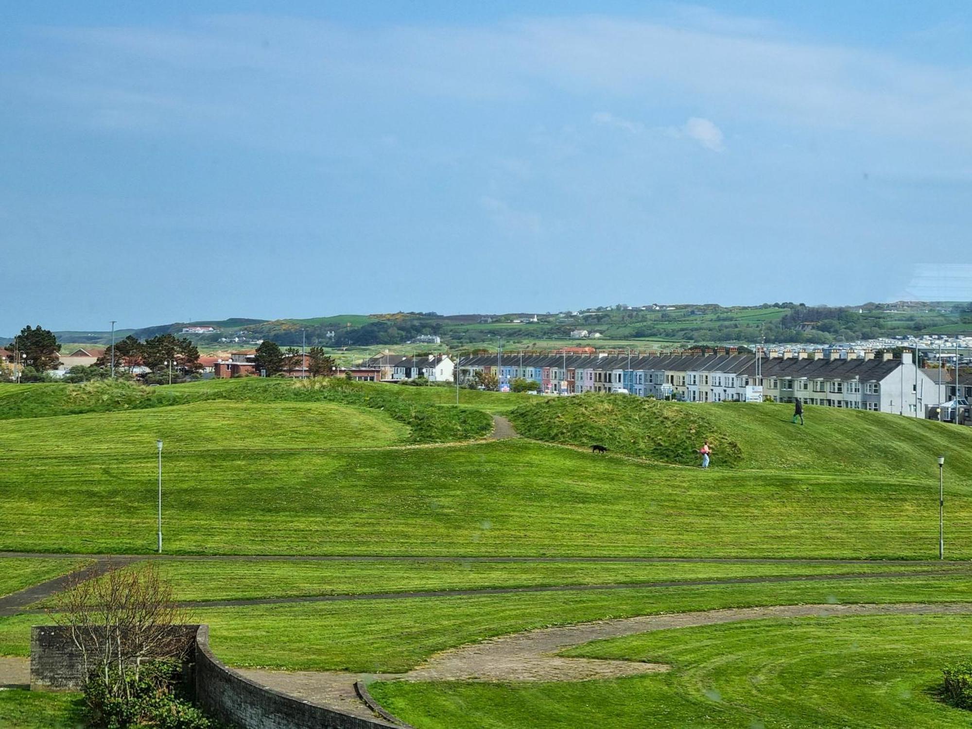 Apartamento 5 Dunluce Park - Portrush By The Sea Exterior foto
